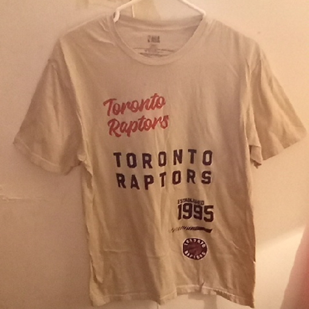 Mens Toronto Raptors Cream T-Shirt Size M